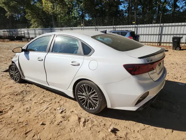 3KPF54AD6PE640963 2023 KIA FORTE - Image 2