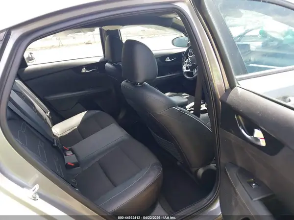 3KPF54AD6PE642468 2023 KIA FORTE - Image 8