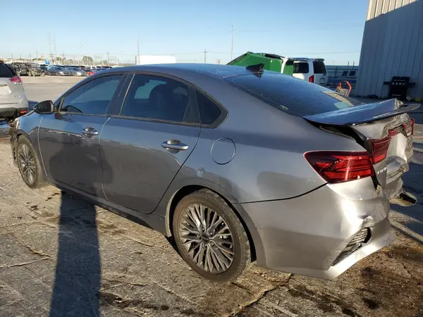 3KPF54AD6PE647315 2023 KIA FORTE - Image 2