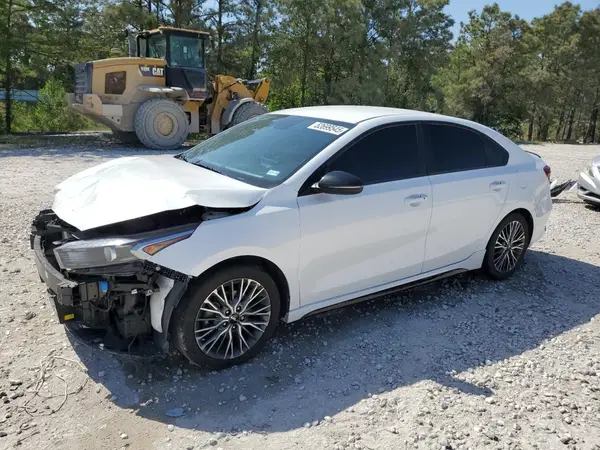 3KPF54AD6PE658377 2023 KIA FORTE - Image 1