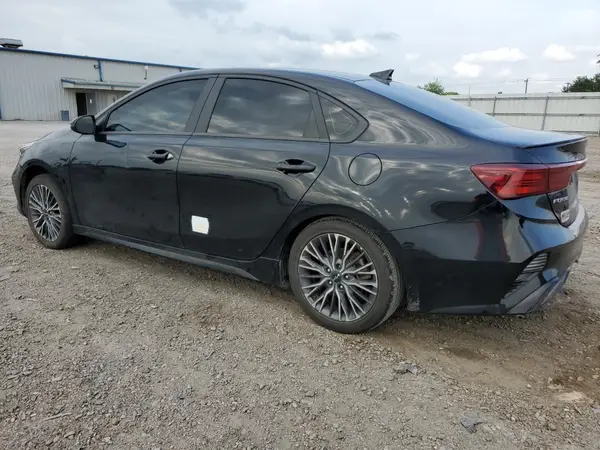 3KPF54AD6PE670271 2023 KIA FORTE - Image 2