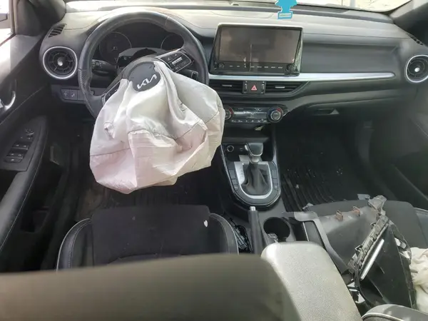 3KPF54AD6PE676698 2023 KIA FORTE - Image 8