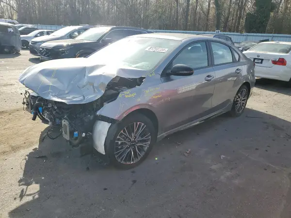 3KPF54AD6RE693455 2024 KIA FORTE - Image 1