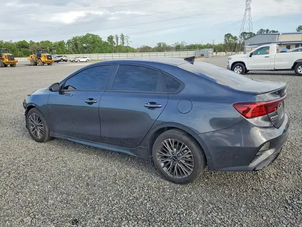 3KPF54AD6RE698011 2024 KIA FORTE - Image 2