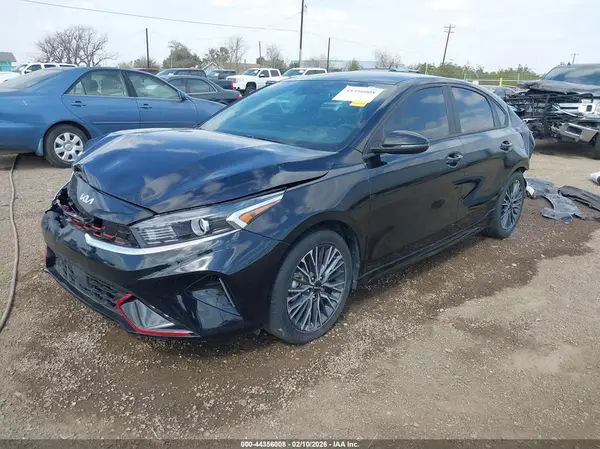 3KPF54AD6RE706592 2024 KIA FORTE - Image 2