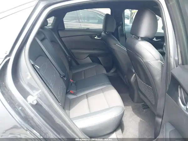 3KPF54AD6RE713168 2024 KIA FORTE - Image 8
