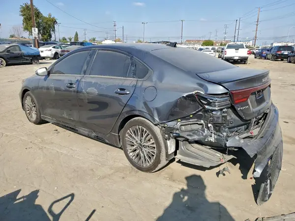 3KPF54AD6RE713526 2024 KIA FORTE - Image 2