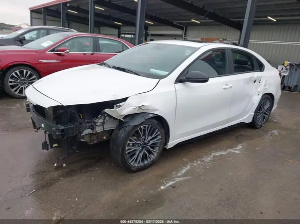 3KPF54AD6RE718175 2024 KIA FORTE - Image 2