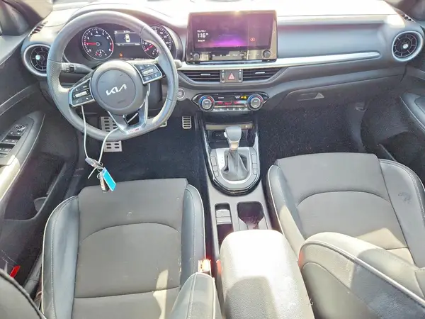 3KPF54AD6RE727863 2024 KIA FORTE - Image 8