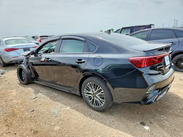 3KPF54AD6RE727989 2024 KIA FORTE - Image 2