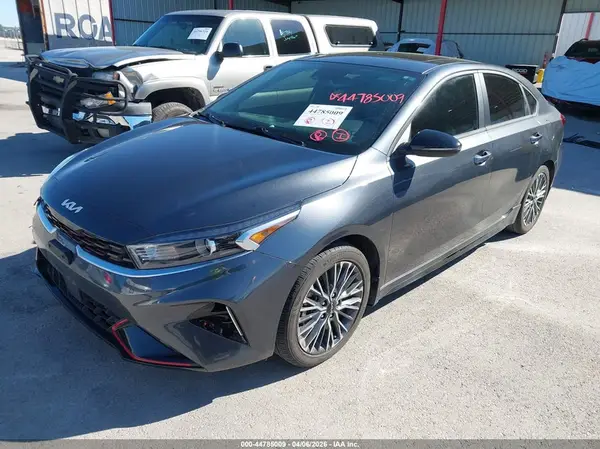 3KPF54AD6RE732769 2024 KIA FORTE - Image 2