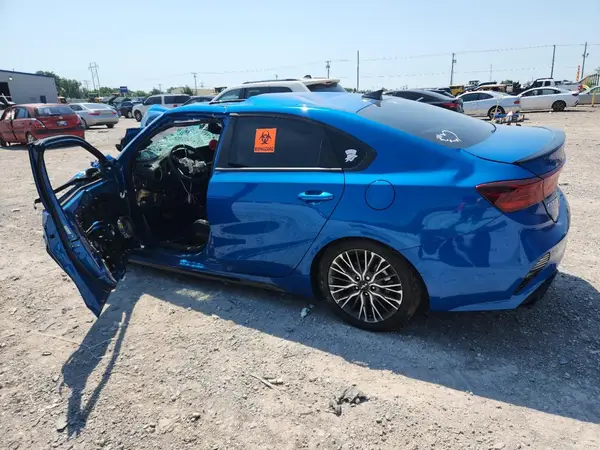 3KPF54AD6RE737700 2024 KIA FORTE - Image 2