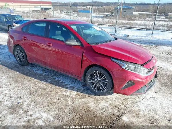 3KPF54AD6RE742802 2024 KIA FORTE - Image 1