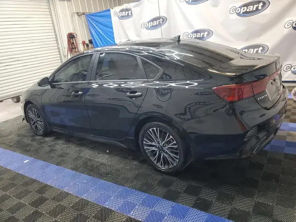 3KPF54AD6RE743125 2024 KIA FORTE - Image 2