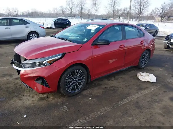 3KPF54AD6RE743237 2024 KIA FORTE - Image 2