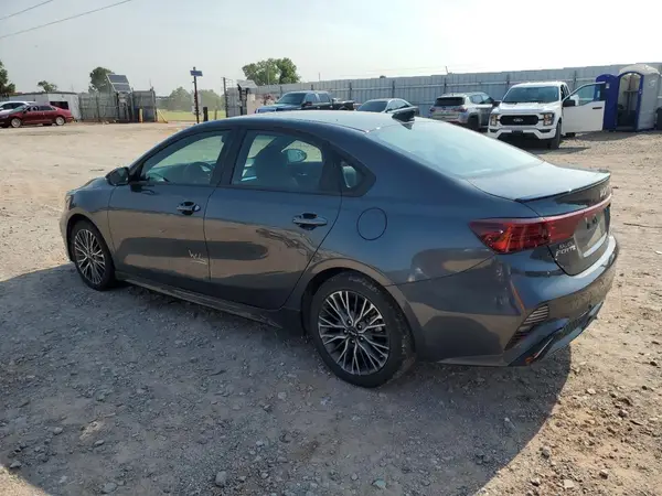 3KPF54AD6RE746395 2024 KIA FORTE - Image 2