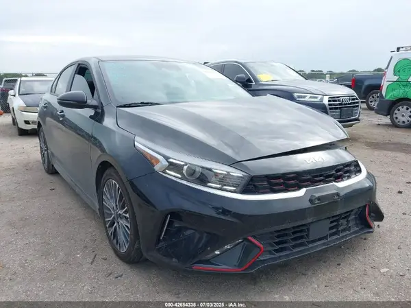 3KPF54AD6RE753699 2024 KIA FORTE - Image 1