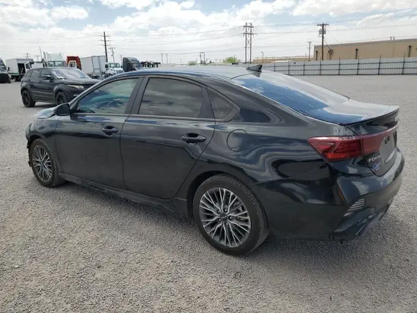 3KPF54AD6RE763102 2024 KIA FORTE - Image 2
