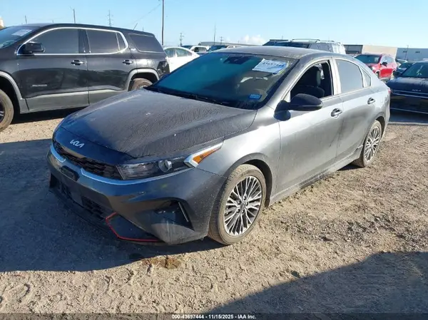 3KPF54AD6RE764864 2024 KIA FORTE - Image 2