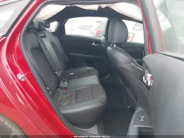 3KPF54AD6RE770437 2024 KIA FORTE - Image 8