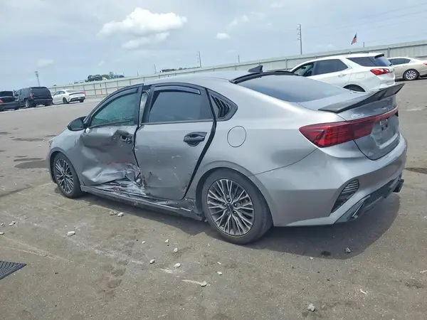 3KPF54AD6RE771085 2024 KIA FORTE - Image 2