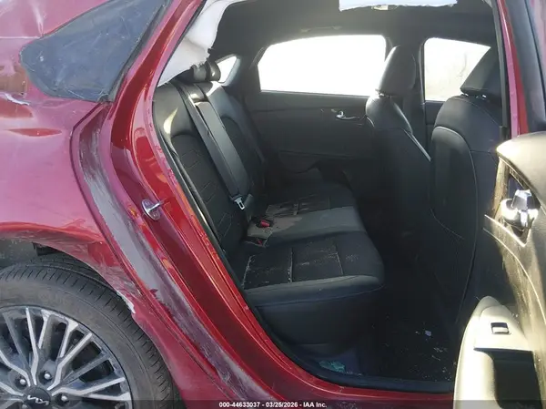 3KPF54AD6RE777081 2024 KIA FORTE - Image 8