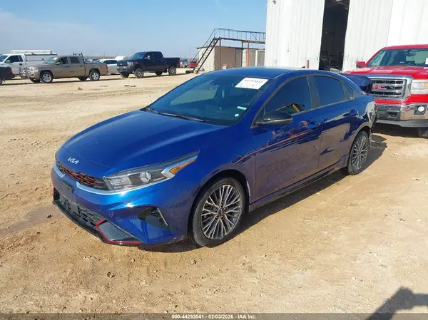 3KPF54AD6RE780692 2024 KIA FORTE - Image 2