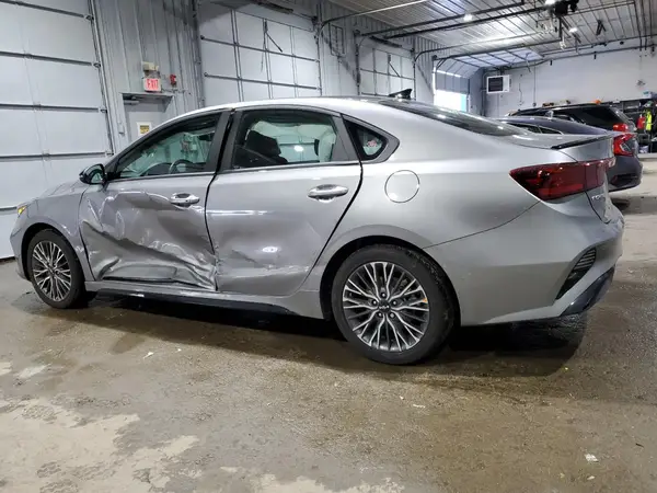 3KPF54AD6RE780837 2024 KIA FORTE - Image 2