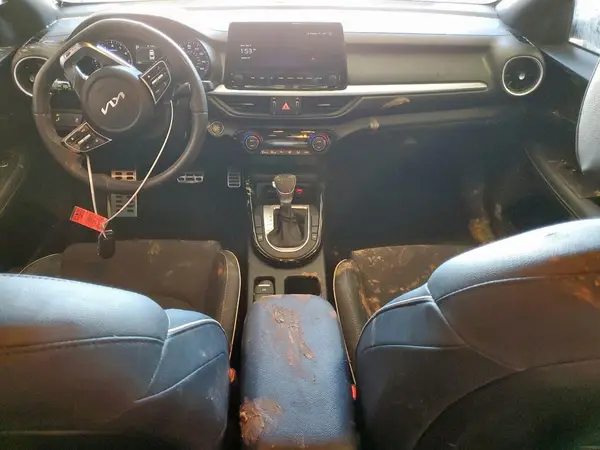 3KPF54AD6RE785861 2024 KIA FORTE - Image 8