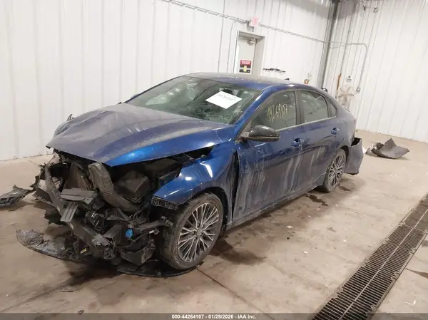 3KPF54AD6RE793684 2024 KIA FORTE - Image 2