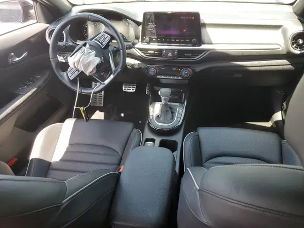 3KPF54AD6RE797380 2024 KIA FORTE - Image 8