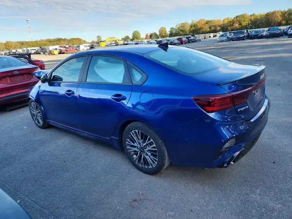 3KPF54AD6RE802318 2024 KIA FORTE - Image 2
