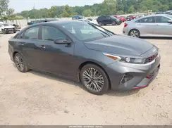 3KPF54AD6RE805297 2024 KIA FORTE
