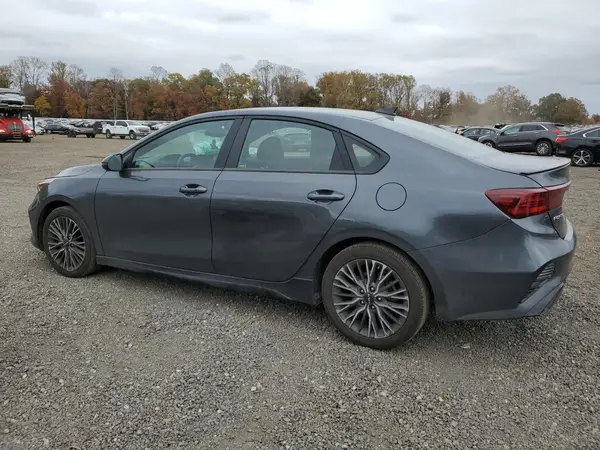 3KPF54AD6RE805526 2024 KIA FORTE - Image 2