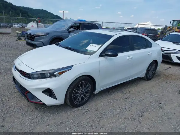 3KPF54AD6RE812301 2024 KIA FORTE - Image 2
