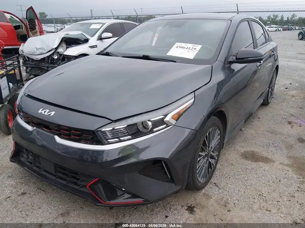 3KPF54AD6RE817482 2024 KIA FORTE - Image 2