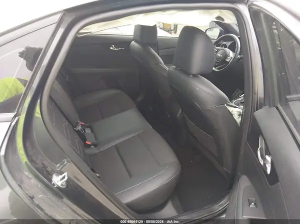 3KPF54AD6RE817482 2024 KIA FORTE - Image 8