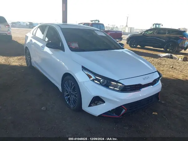 3KPF54AD6RE818955 2024 KIA FORTE - Image 1