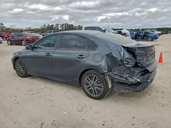 3KPF54AD6RE820205 2024 KIA FORTE - Image 2