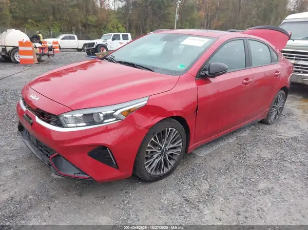3KPF54AD6RE823430 2024 KIA FORTE - Image 2
