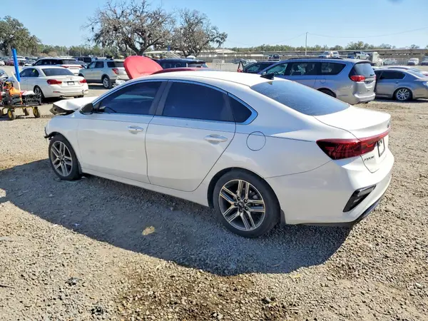 3KPF54AD7KE032569 2019 KIA FORTE - Image 2