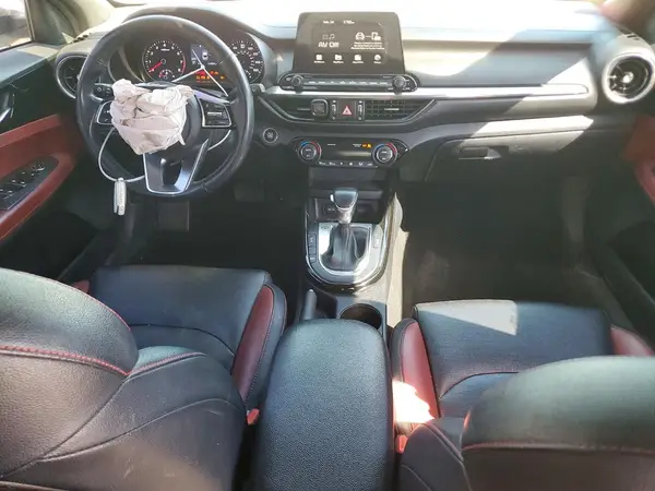3KPF54AD7KE032569 2019 KIA FORTE - Image 8