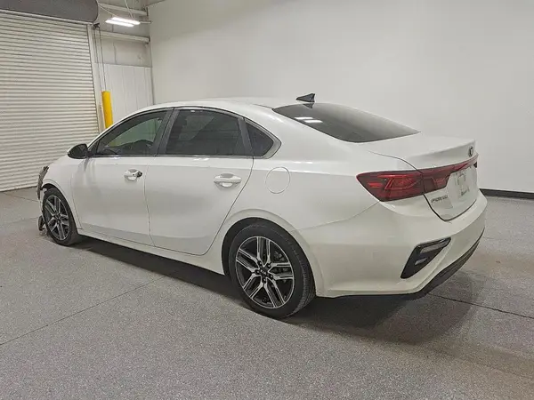 3KPF54AD7KE033334 2019 KIA FORTE - Image 2