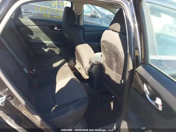 3KPF54AD7KE033530 2019 KIA FORTE - Image 8