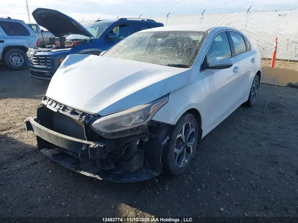 3KPF54AD7KE036069 2019 KIA FORTE - Image 2