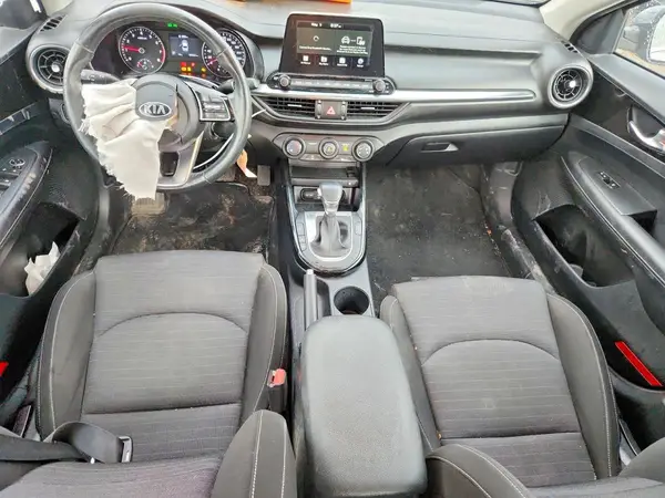3KPF54AD7KE036847 2019 KIA FORTE - Image 8