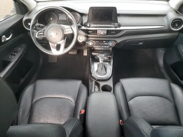 3KPF54AD7KE045094 2019 KIA FORTE - Image 8