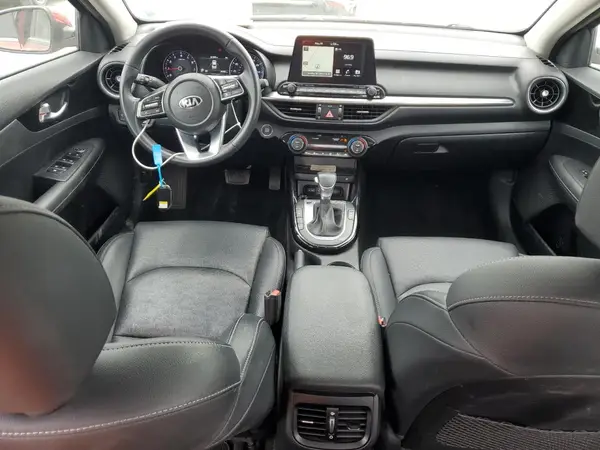 3KPF54AD7KE085854 2019 KIA FORTE - Image 8