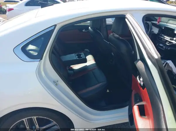 3KPF54AD7KE092982 2019 KIA FORTE - Image 8
