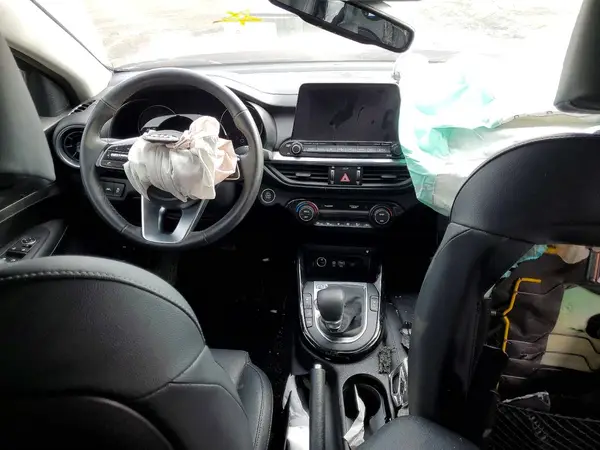 3KPF54AD7KE093288 2019 KIA FORTE - Image 8